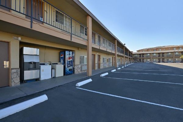 Crown Motel (El Centro)